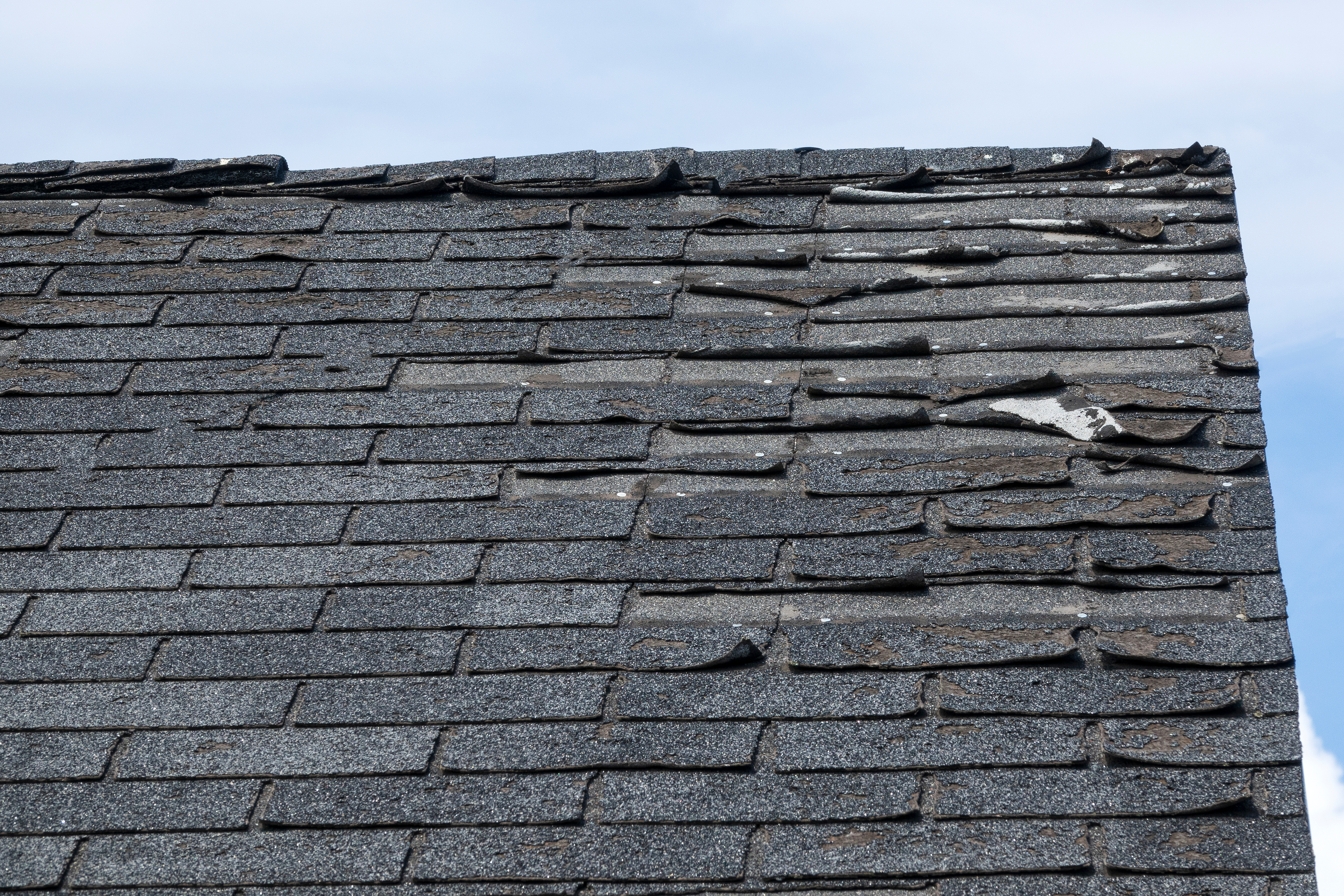 Replacing roof tiles 2